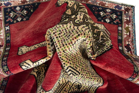 Image 1 of Alfombra Ghashghai anudada a mano, 141 x 113 cm, con motivo de león