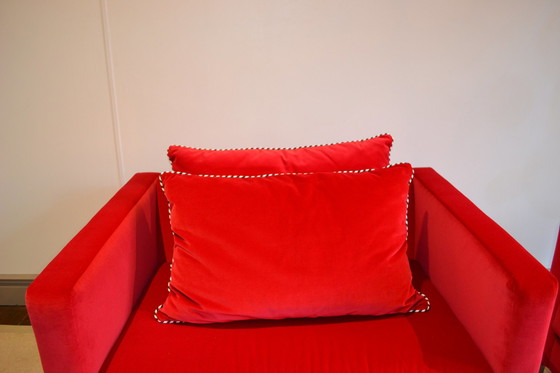 Image 1 of 2 sièges en velours rouge de la Designers Guild