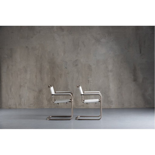 Pair of vintate S34 armchairs in white leather by Mart Stam for Thonet, Holland 1930