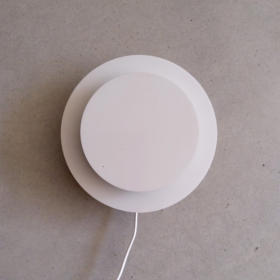 Image 1 of White round metal wall lamp