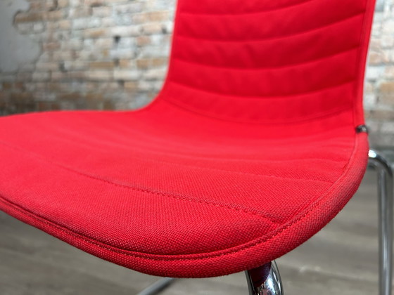 Image 1 of Vitra HAL Sledge rouge