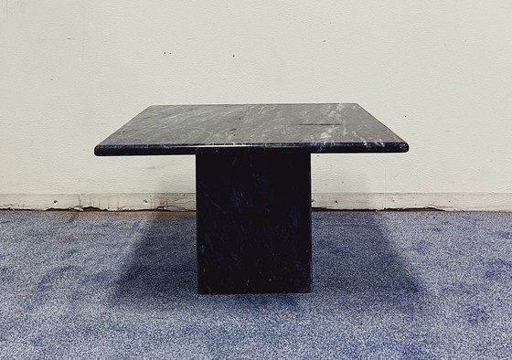 Image 1 of Table basse en marbre