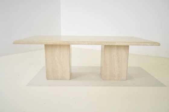 Image 1 of Table basse en travertin