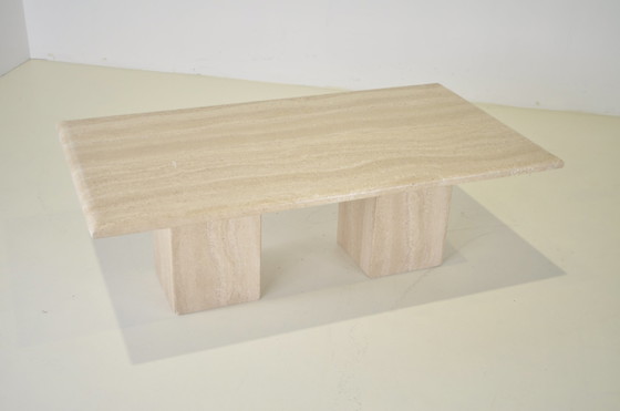 Image 1 of Table basse en travertin