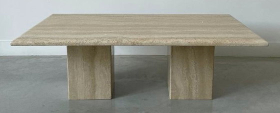 Image 1 of Table basse en travertin