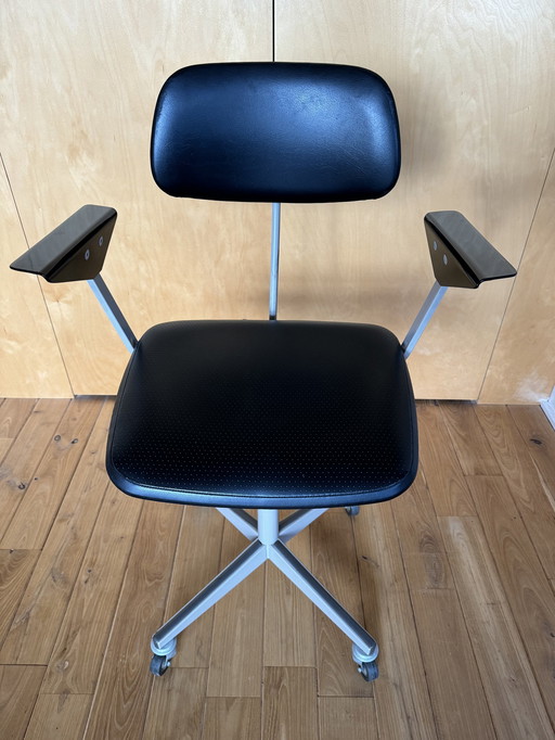 Ahrend The Circle Office Chair