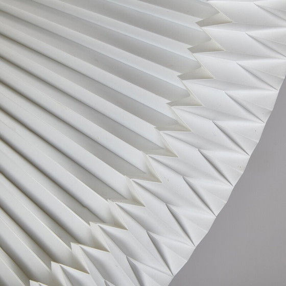 Image 1 of Lampada a sospensione vintage modello 1-27 in lamiera di plastica di Tage Klint per Le Klint, 1940