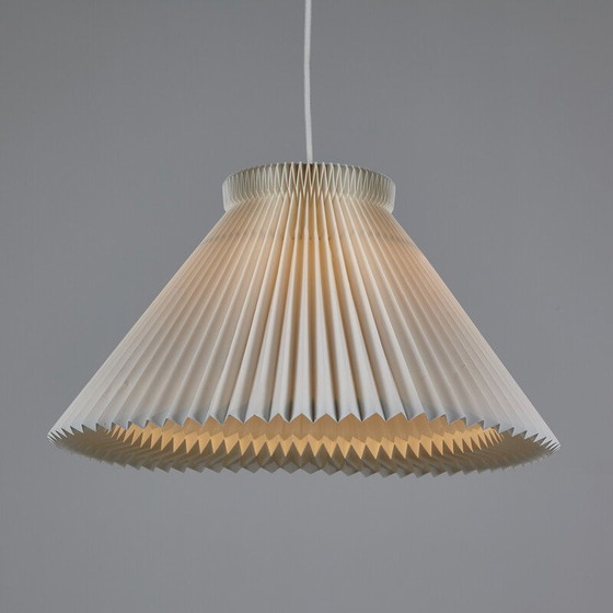 Image 1 of Lampada a sospensione vintage modello 1-27 in lamiera di plastica di Tage Klint per Le Klint, 1940