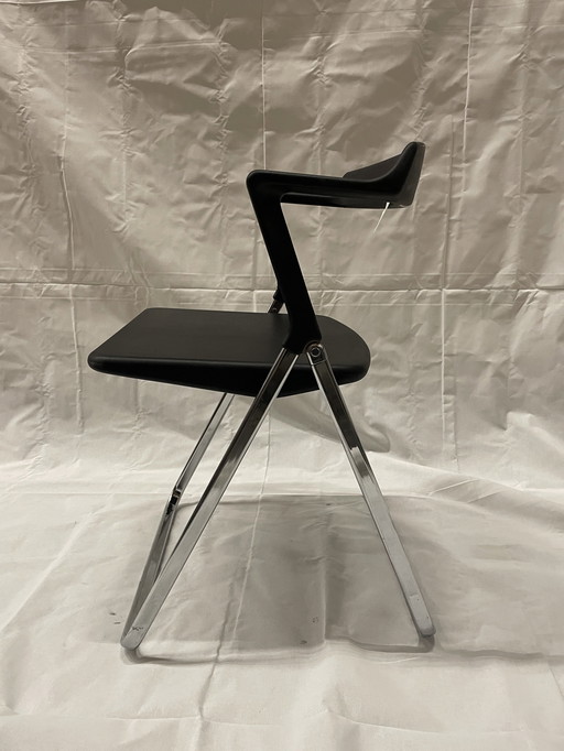 Comput Per Skipper Folding Chairs: 12 + 5 Pieces Available