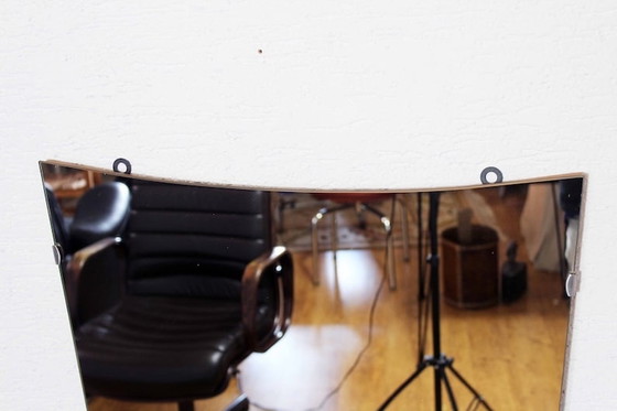 Image 1 of Miroir avec étagère 1950