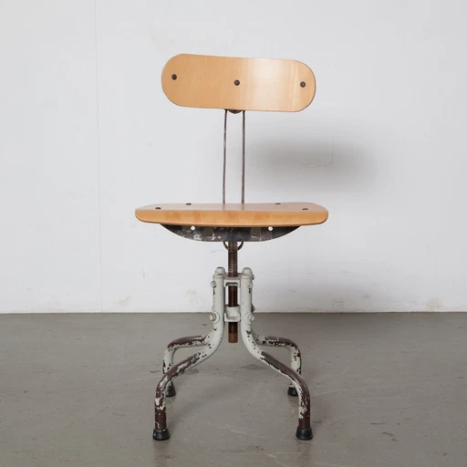 Tan-Sad Doe Meer Chair / Stool