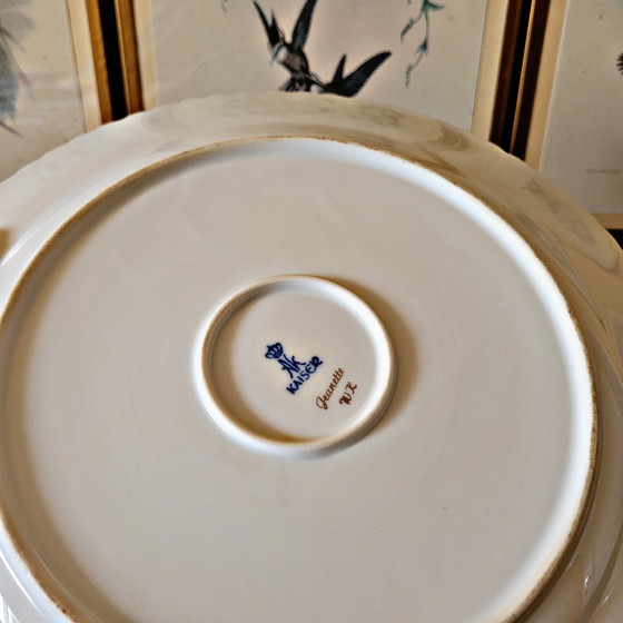 Image 1 of Large round Kaiser Jeannette porcelain dish, gold edging and twists