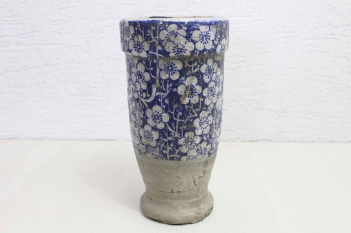 Vase from the beginning of the 20th century