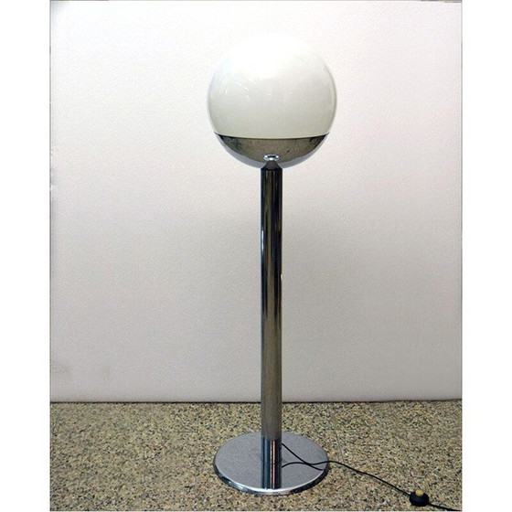 Image 1 of Vintage floor lamp in chromed metal and oplaine glass, Italy 1970