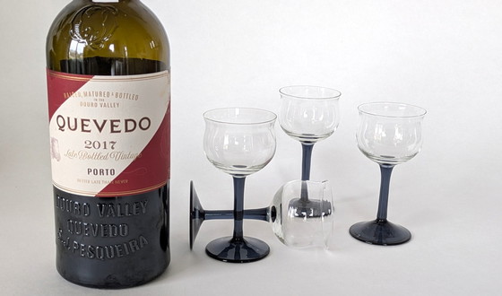 Image 1 of Vasos de 4 puertos diseñados por Andries Copier