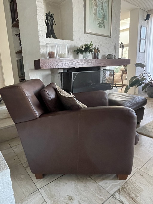 Lintelo Marconi Armchair And Hocker