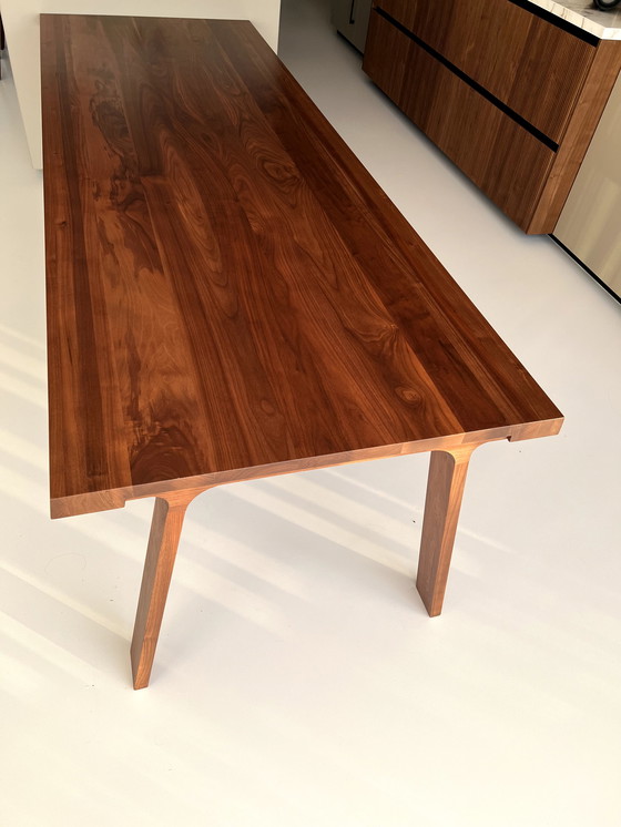 Image 1 of Montis Doble table walnut