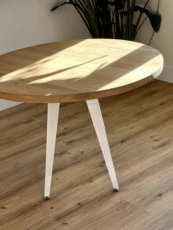 Image 1 of Solid Oak Wood Modern Round Table