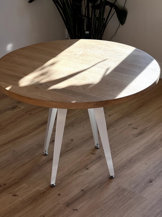 Image 1 of Solid Oak Wood Modern Round Table