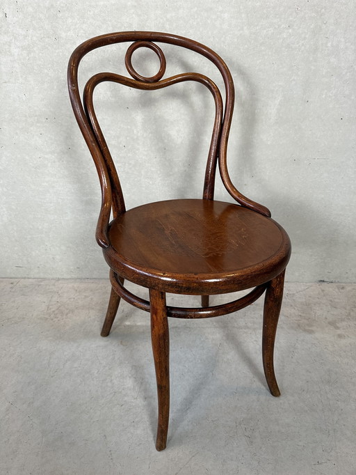 4x original Thonet no 31 chairs