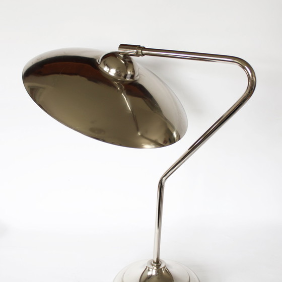 Image 1 of Lampe Bauhaus chromée de l'ère spatiale