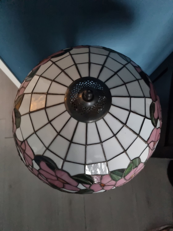 Image 1 of Tiffany Style Table Lamp