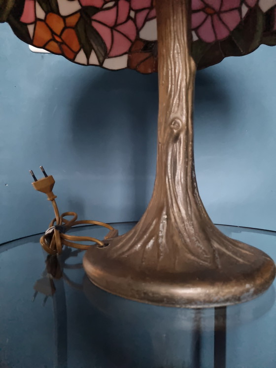 Image 1 of Tiffany Style Table Lamp