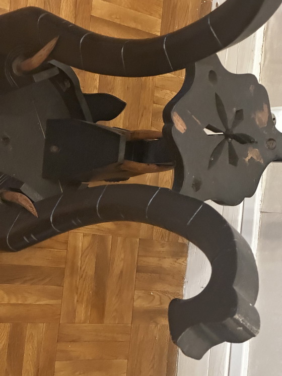 Image 1 of Mesa de pedestal de madera ennegrecida con cabezas de elefante - Colmillos de madera - Napoleón III