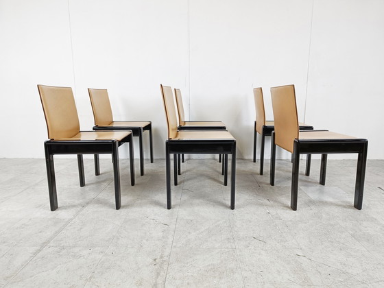 Image 1 of 6 sedie da pranzo vintage in pelle e lacca