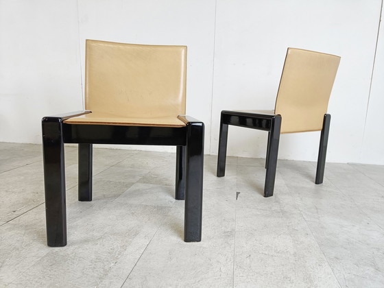 Image 1 of 6 sedie da pranzo vintage in pelle e lacca