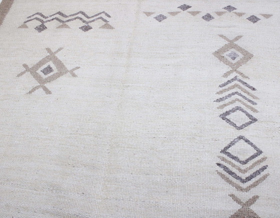 Image 1 of Modern Kilim 237X173