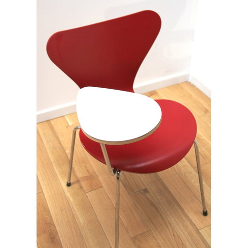 Vintage Series 7 chair by Arne Jacobsen for Fritz Hansen