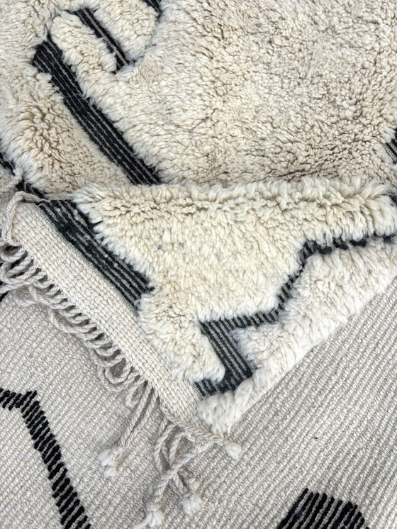 Image 1 of Moroccan Stunning Modern Handwoven Wool Rug