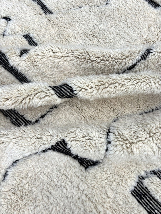 Image 1 of Moroccan Stunning Modern Handwoven Wool Rug