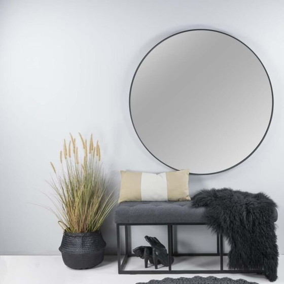 Image 1 of Round Wall Mirror Spinder Design Donna