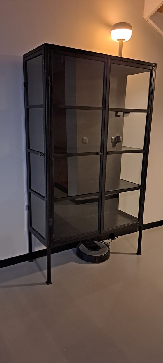 Image 1 of Zen Display Case Model Bodilson