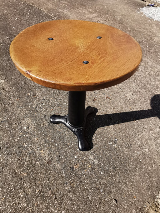 Singer Stool