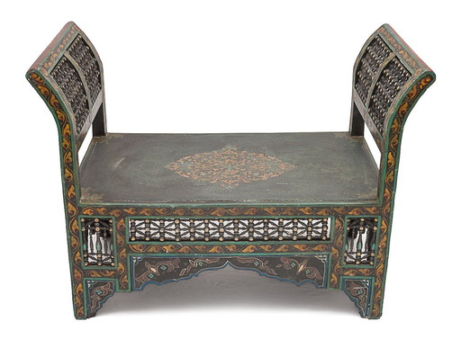 Oriental bench seat