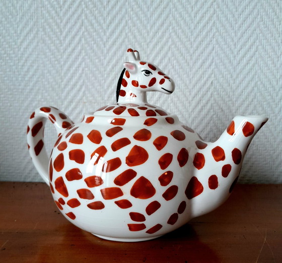 Image 1 of Kitsch Ceramic Giraffe Tea Set