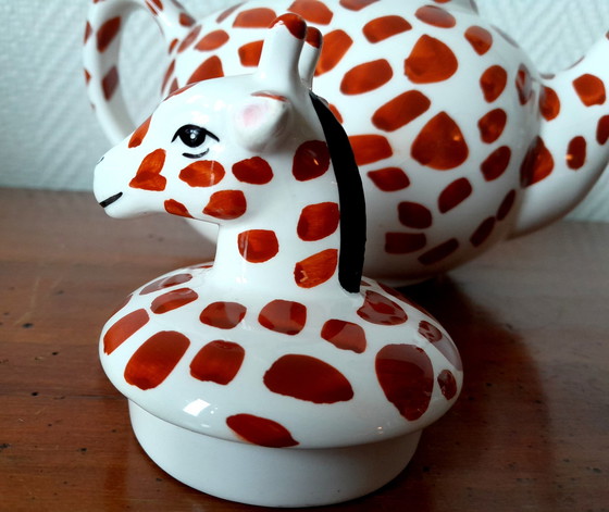 Image 1 of Kitsch Ceramic Giraffe Tea Set