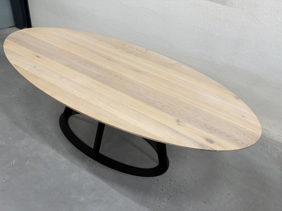 Image 1 of Mesa de comedor Harvink Fier ovalada de roble blanco (205 x 110 cm)