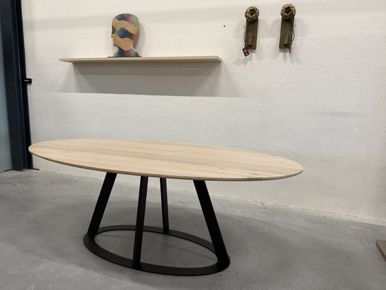 Image 1 of Mesa de comedor Harvink Fier ovalada de roble blanco (205 x 110 cm)