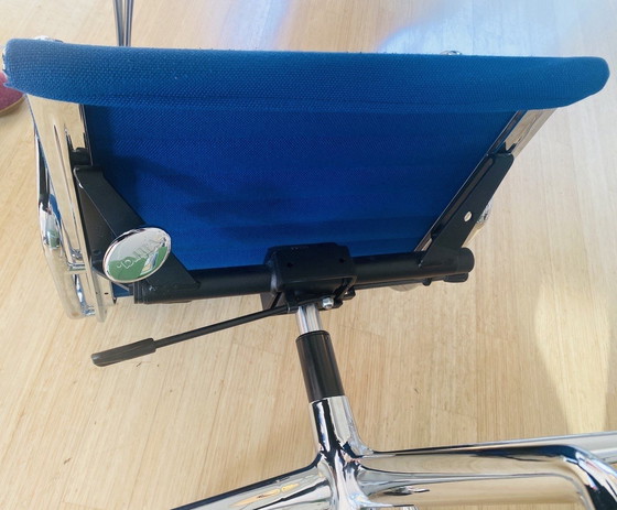Image 1 of 4X Vitra Eames Desk Chair Ea 117 In Blue