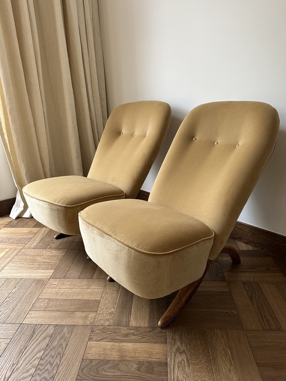 Image 1 of 2x Artifort Congo armchair by Theo Ruth