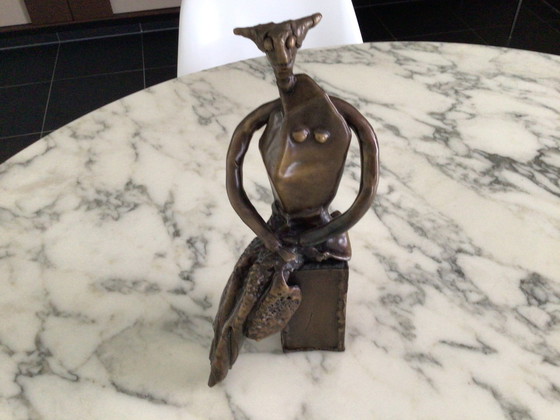 Image 1 of Figurine abstraite en bronze