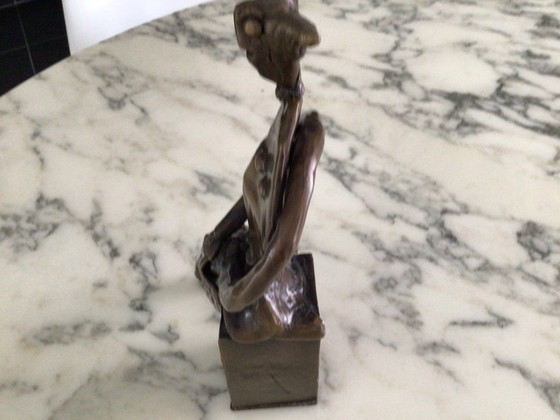 Image 1 of Figurine abstraite en bronze