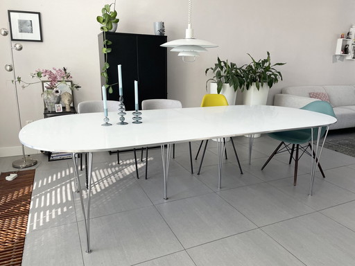 Fritz Hansen Superellipse Table White