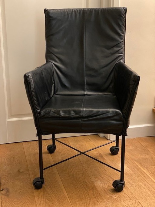 Montis Chaplin dining room chair