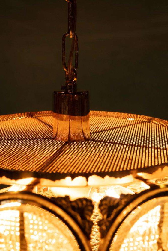 Image 1 of Lampe suspendue vintage en verre Suède années 60, suspension en laiton et verre