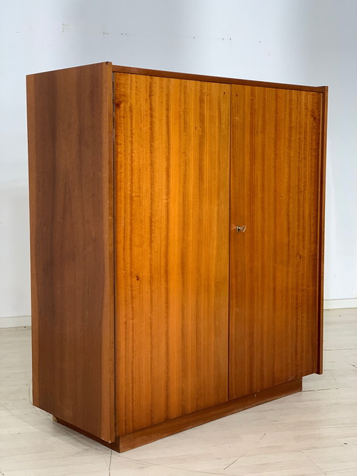 Mid century linen cupboard closet closet vintage